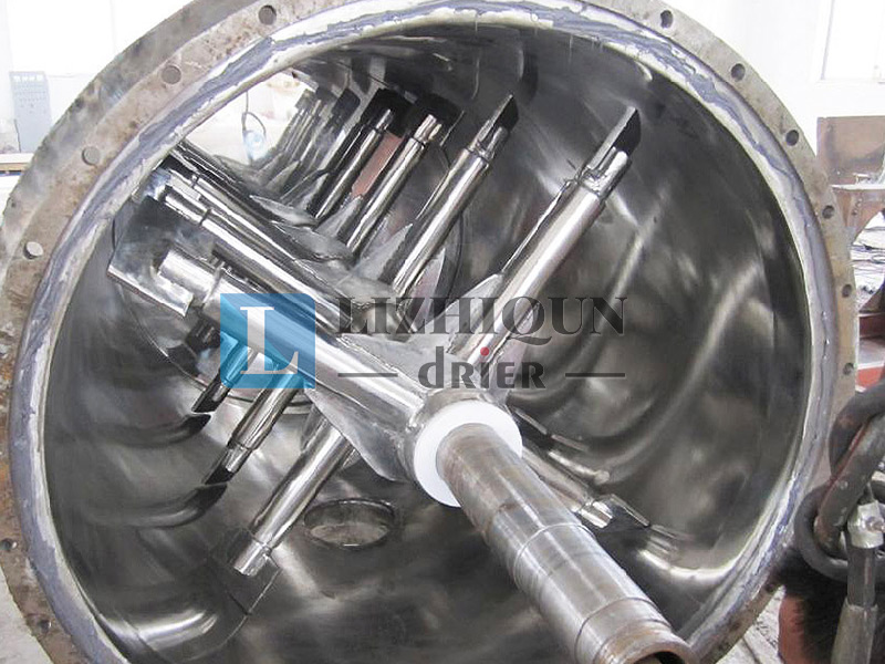 耙式干燥机内部